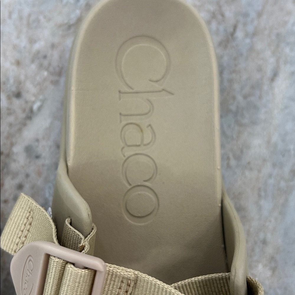 Chacos Chillos Womens Sandals Beige Slides Slip On Outdoors Size 10 - Picture 12 of 13